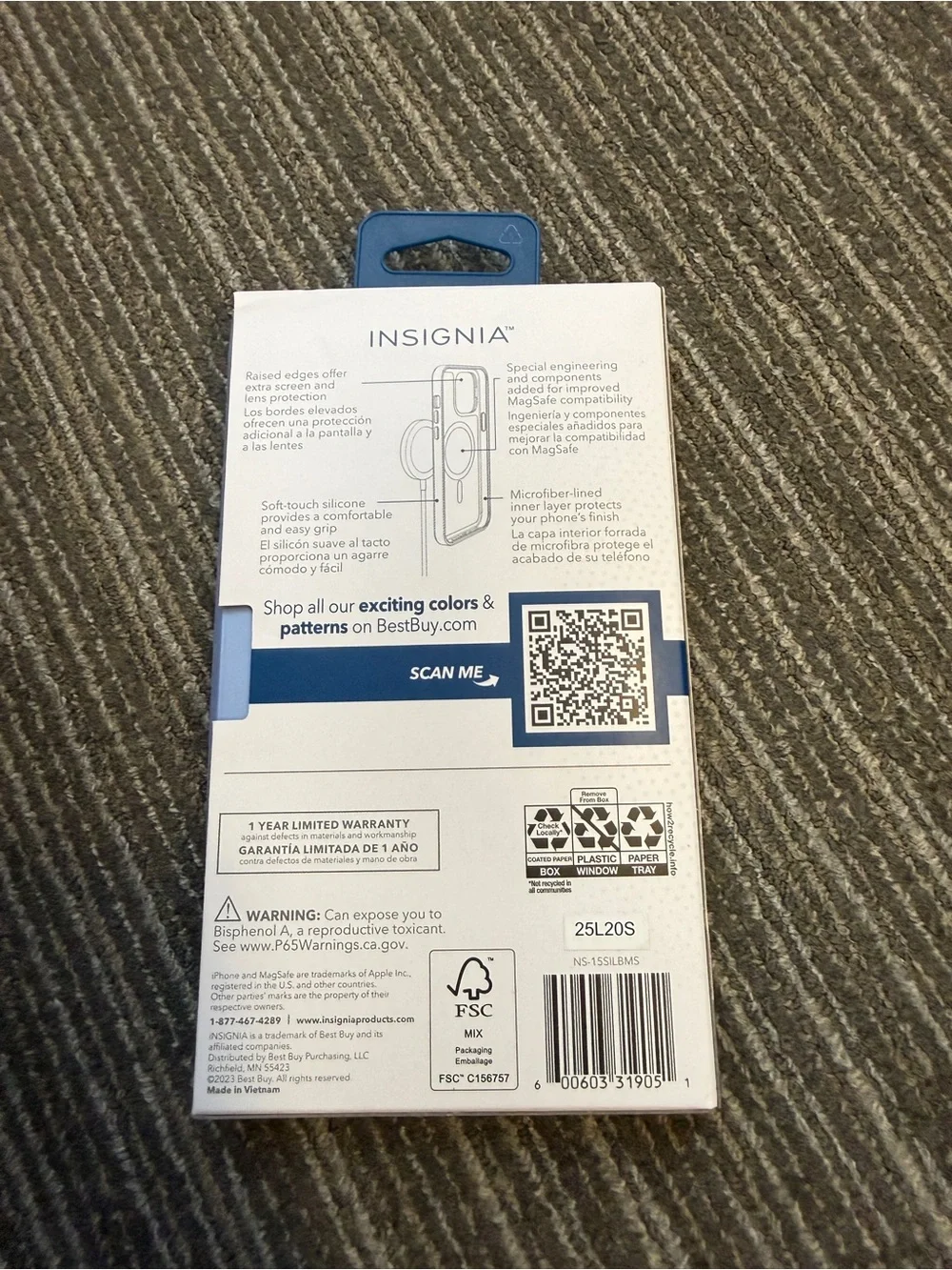 NWT Insignia Silicone Case with MagSafe for iPhone 16e/15/14/13